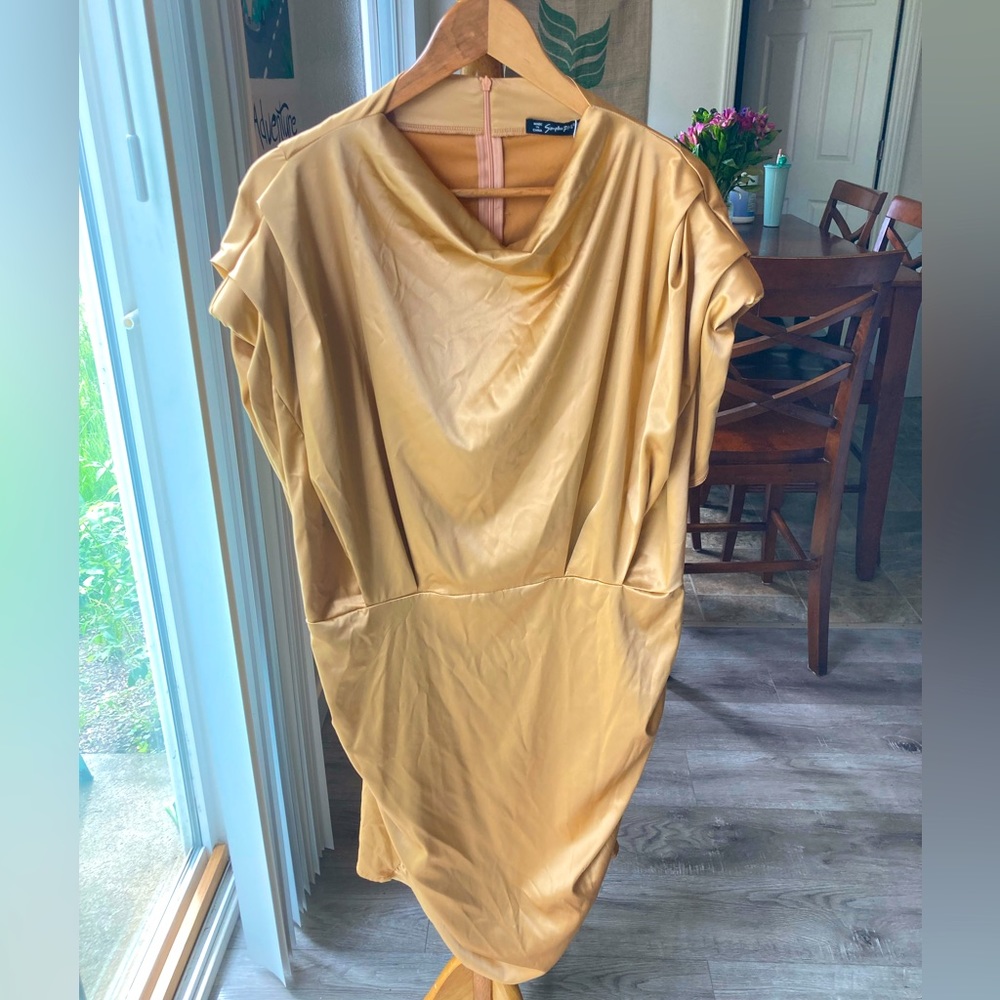 Beautiful New Simplee Plus Drape Gold Dress (3XL)